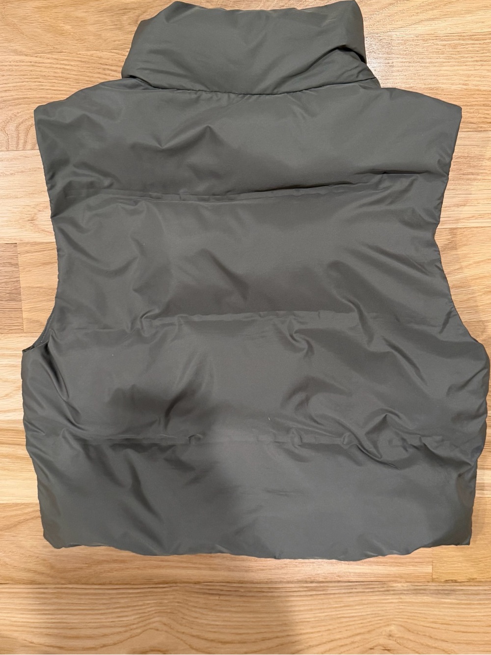 Zara women's Puffer Vest - Olive Green - Picture 3 of 5